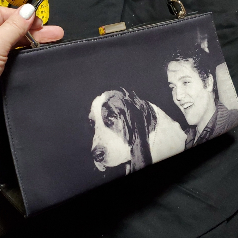 Elvis & houndog Rhinestone purse - Picture 9 of 11